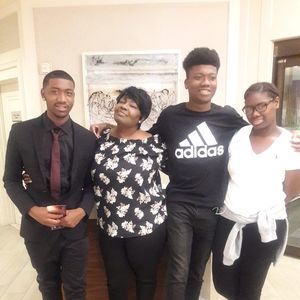 Meet your Posher, Deatrice